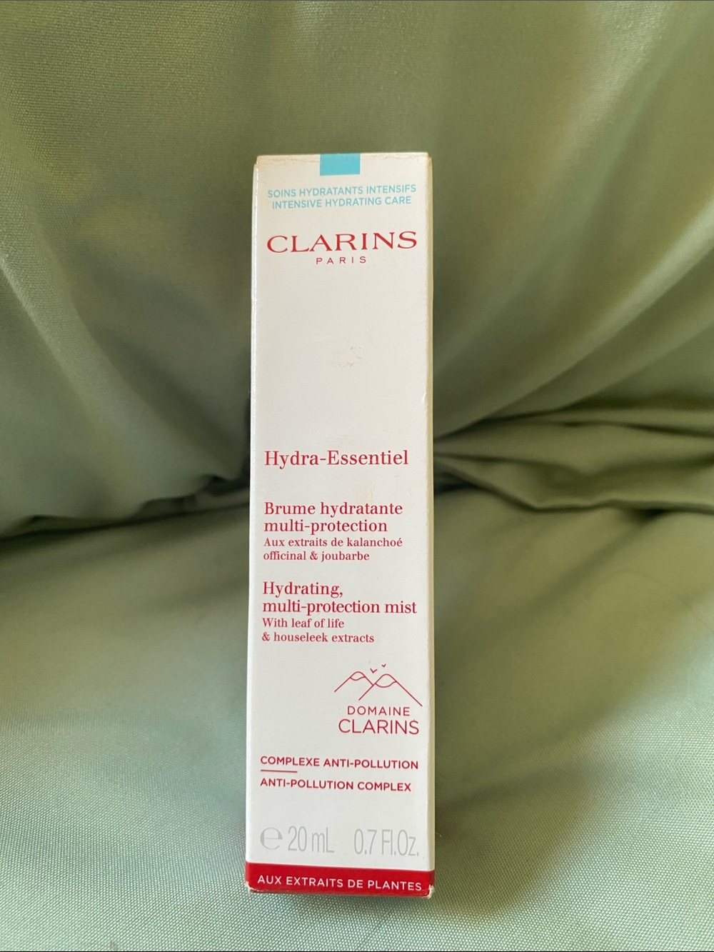 Clarins Hydra-Essentiel Hydrating Mist — White/Red/Light Blue